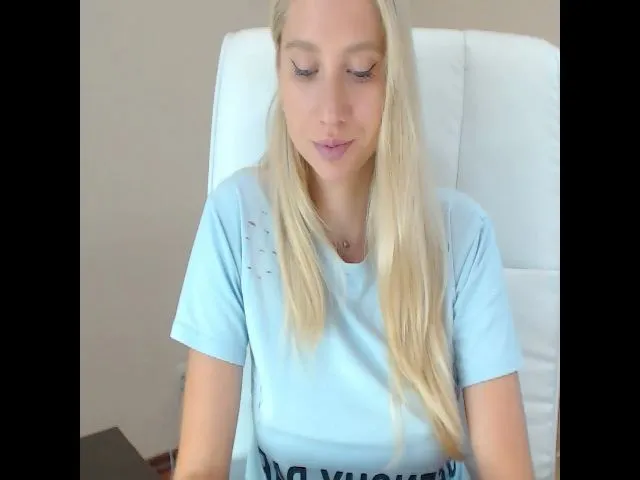 Live sex webcam photo for Miss_Sylvia #258600249