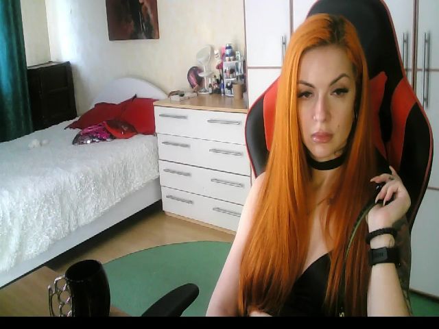 Live sex webcam photo for LuckyStarlet #254466862