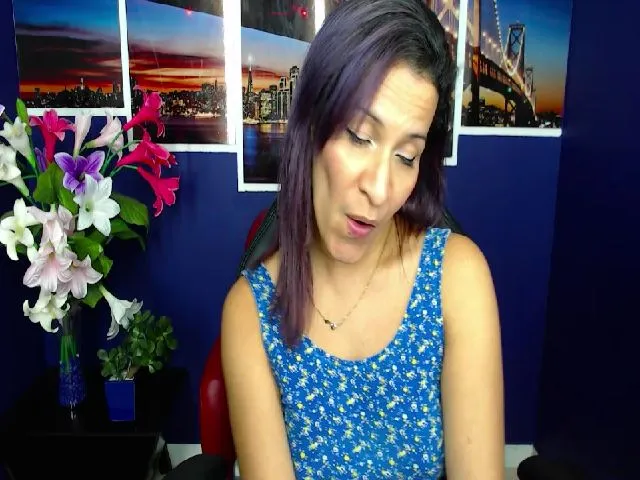 Live sex webcam photo for Infernalsexx #254943076