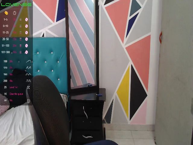 Live sex webcam photo for TATIANA_WD #287858829