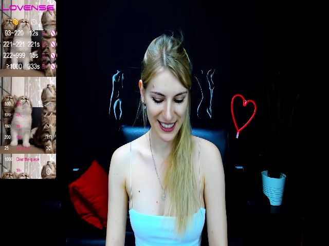 Live sex webcam photo for LiliManchest #253884954