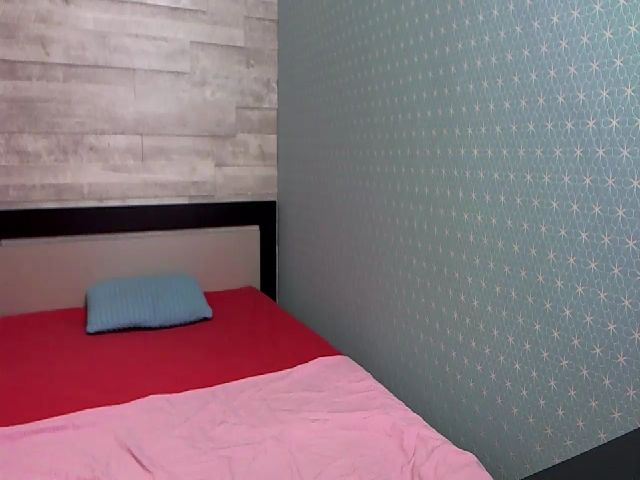 Live sex webcam photo for HugeBoobsErin #265312804