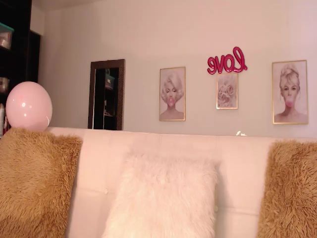 Live sex webcam photo for Annie_es #252512602