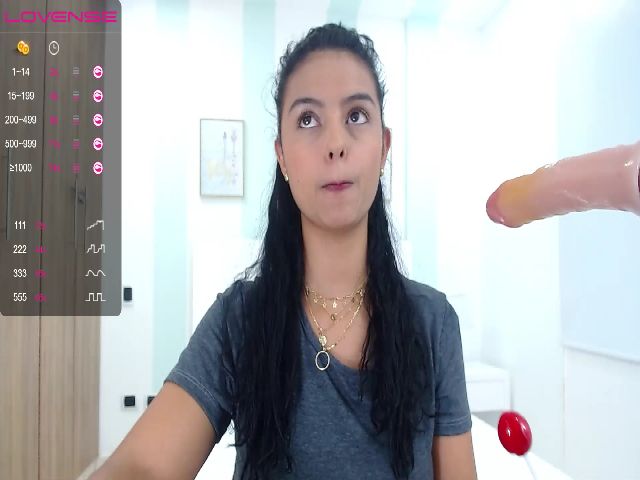 Live sex webcam photo for Lily_Evanx #260678345