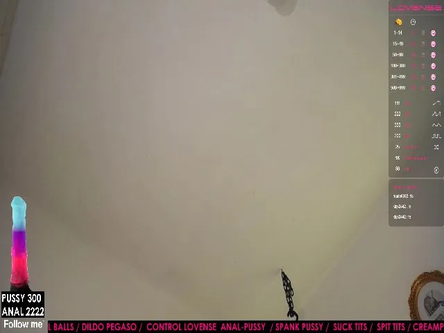 Live sex webcam photo for DivaKhalifa #259585943