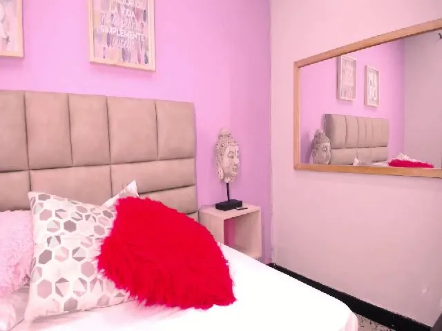 Live sex webcam photo for Megan_rauw #259909855