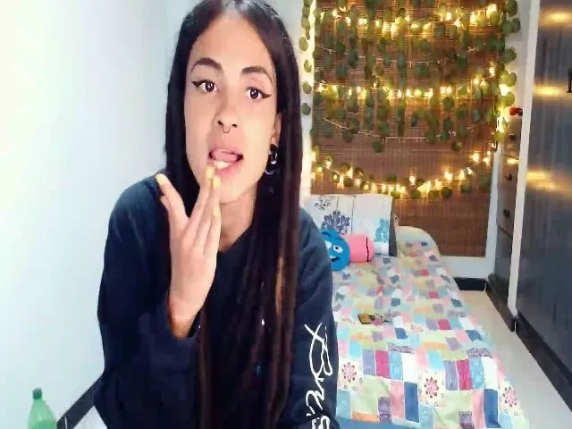 Live sex webcam photo for Luna__sparkly #259003157