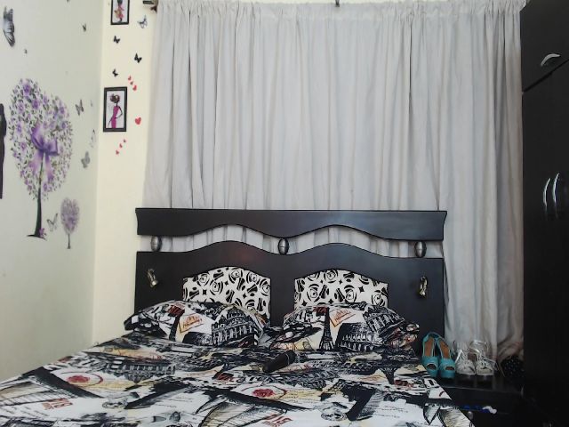 Live sex webcam photo for Tamara_stephs #252774439