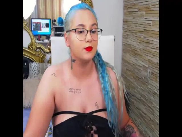 Live sex webcam photo for MissElisabeth #258911700