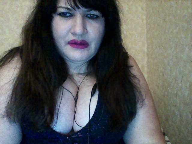 Live sex webcam photo for KleOSnow #241045951