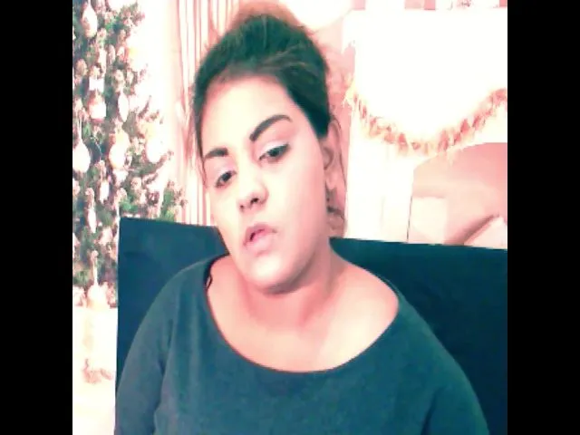 Live sex webcam photo for Sexyindianzn #264818240