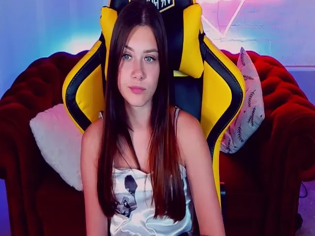 Live sex webcam photo for ReginaVin #258599661