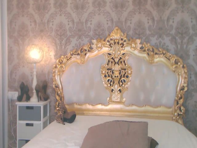 Live sex webcam photo for GoddessKatia #254752895