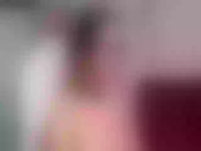 Live sex webcam photo for Sun_kissed1 #261960577
