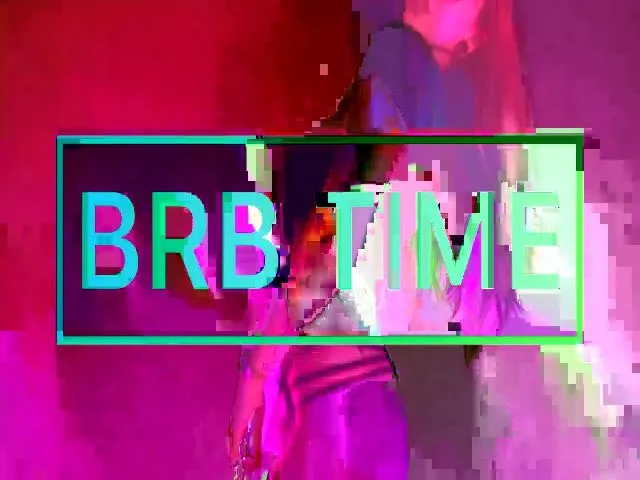 Live sex webcam photo for LisaMellow #253602171