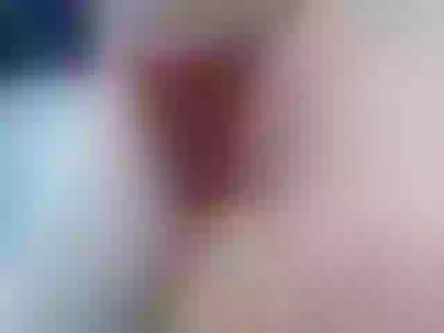 Live sex webcam photo for Ladybigsmile #263380586