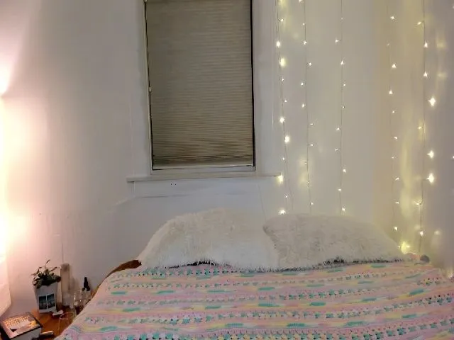 Live sex webcam photo for LilithBijou #257320878