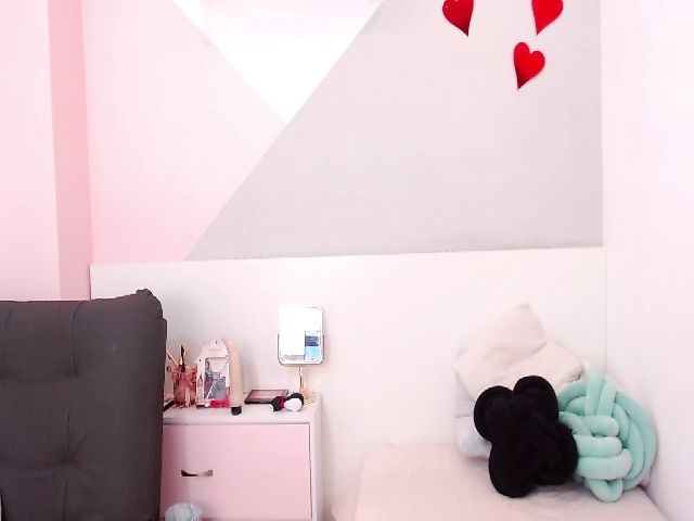 Live sex webcam photo for Mila_ocean #252526513