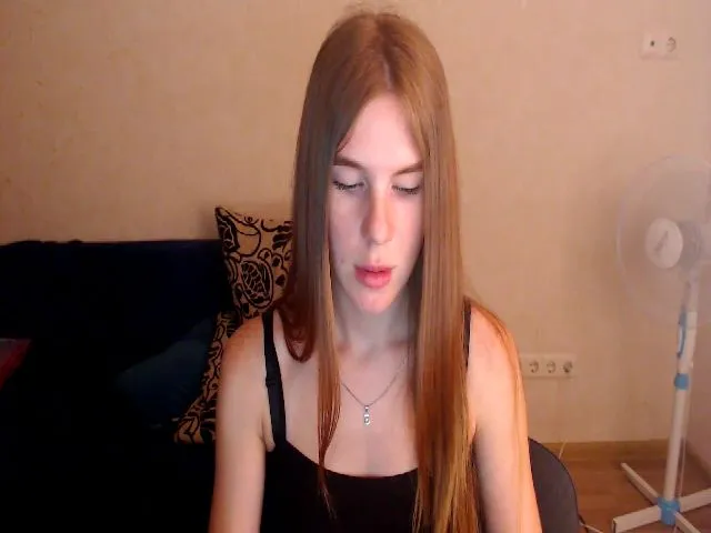 Live sex webcam photo for Vesnyshka #262228979