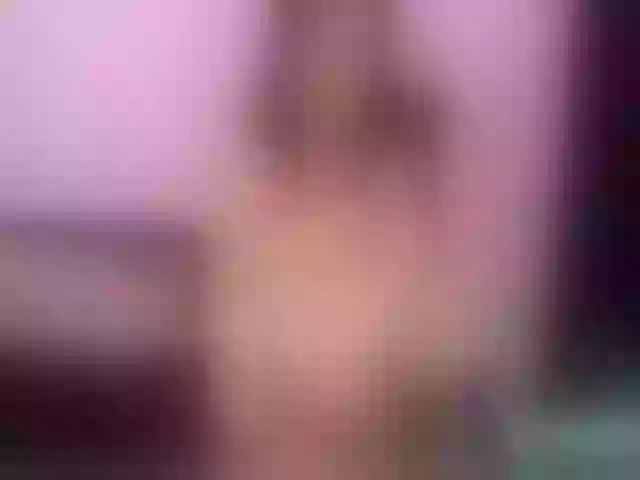 Live sex webcam photo for MaiiAngel #253671642