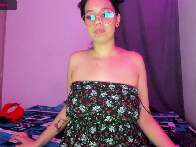 Live sex webcam photo for Noah-Beauty #241251716