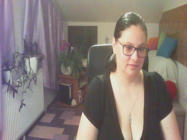 Live sex webcam photo for boosty4you #256408268