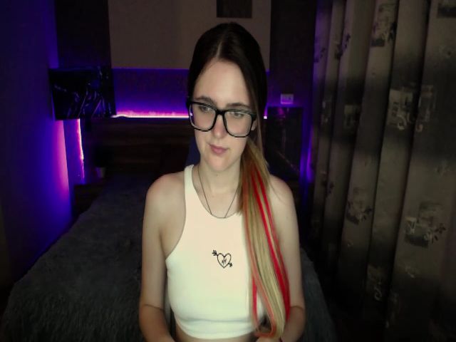 Live sex webcam photo for Ella_Hudson #255184213