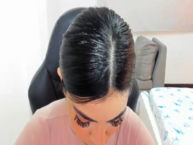 Live sex webcam photo for Miss_kim18 #252717326