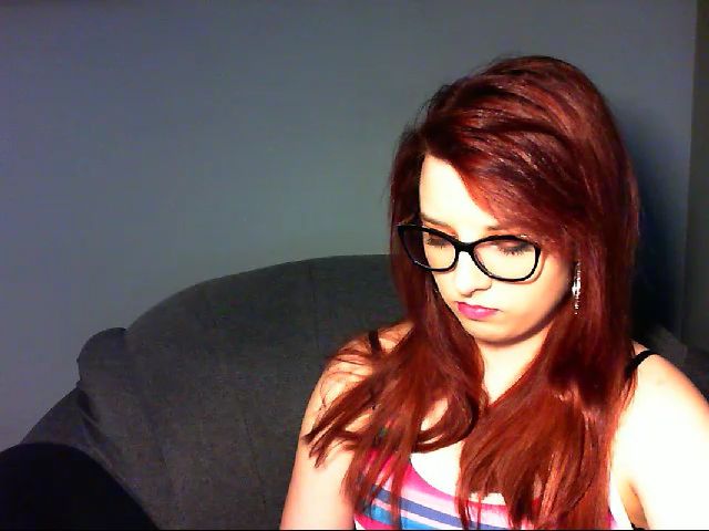 Live sex webcam photo for VirginLuna18 #263753121