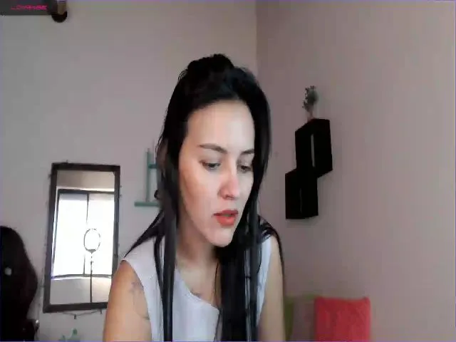 Live sex webcam photo for Lisa_Gerrard_ #255916487