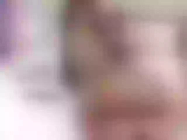 Live sex webcam photo for PaulinRoss #241183146