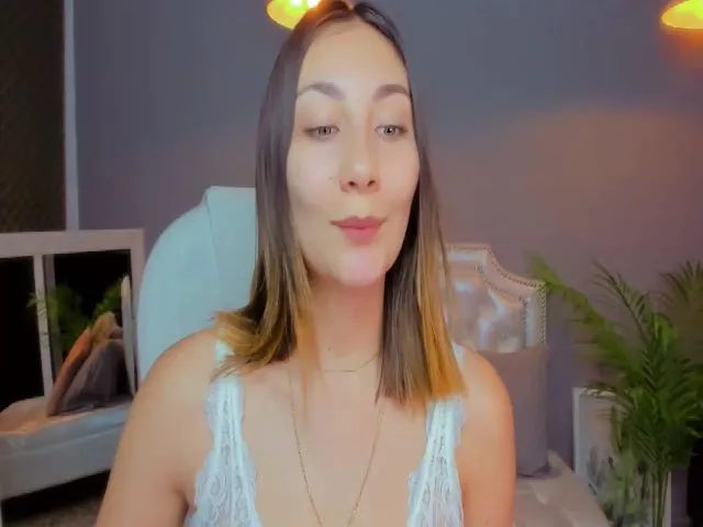 Live sex webcam photo for Emyconner #256655668