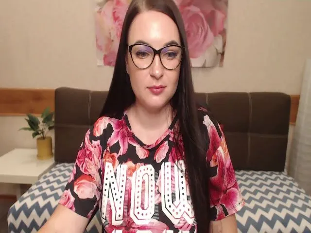 Live sex webcam photo for Caisey_96 #253178677