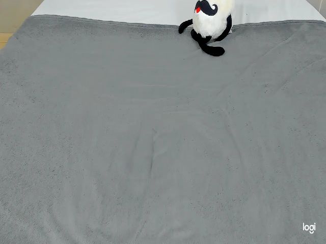 Live sex webcam photo for GracefulKlara #261367684