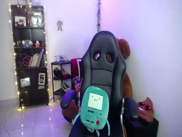 Live sex webcam photo for Anyablack2 #265410122