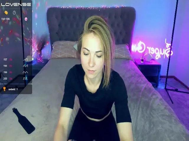 Live sex webcam photo for LilFluffyDuck #253393083