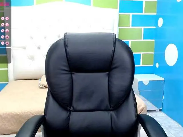 Live sex webcam photo for Secretalyson #248828058