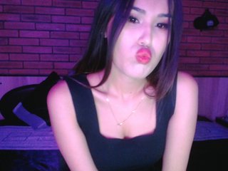 Live sex webcam photo for full-moon #240642237