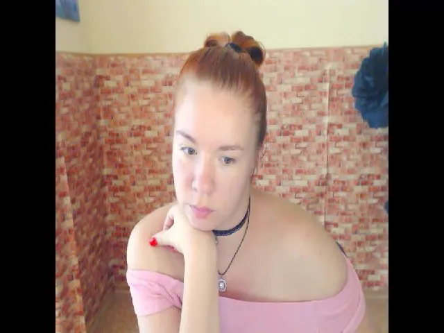 Live sex webcam photo for JiMiola #265477366