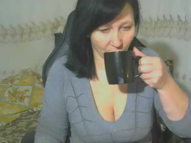 Live sex webcam photo for xxdaryaxx #240896559