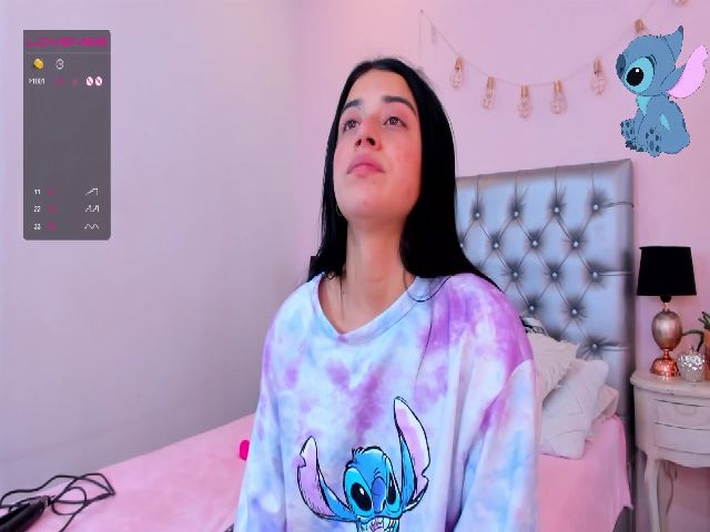 Live sex webcam photo for KallyMyller #260370850