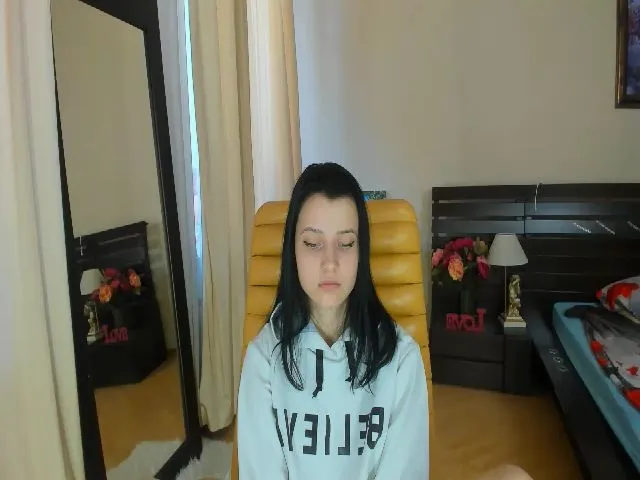 Live sex webcam photo for SoniNex #257501643