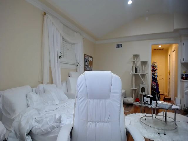 Live sex webcam photo for SandraGPopa #263473582