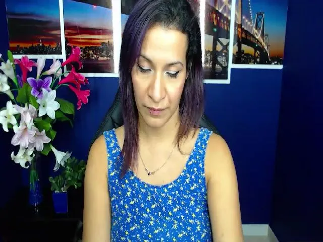 Live sex webcam photo for Infernalsexx #254946789