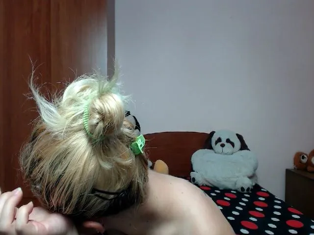 Live sex webcam photo for Tweetyboom #254948223