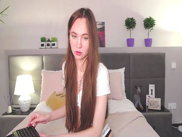 Live sex webcam photo for Quiet_Girll #253993821