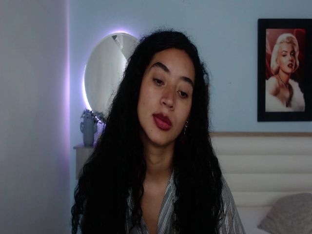 Live sex webcam photo for Jade_lee88 #261420220