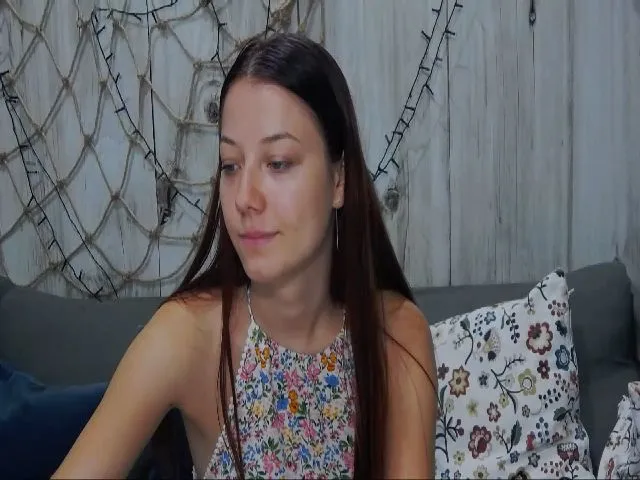 Live sex webcam photo for AyleenRosie #255249329