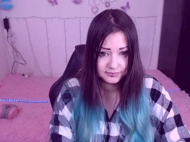 Live sex webcam photo for LittleKitsune #241175942