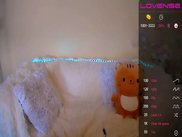 Live sex webcam photo for HarleyQuinnX_ #264182086